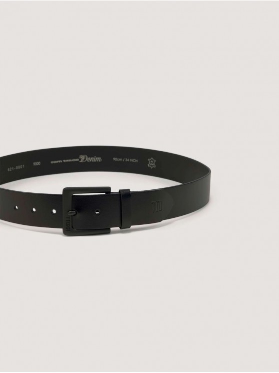 Complete your look with Tom Tailor's black leather belt for men