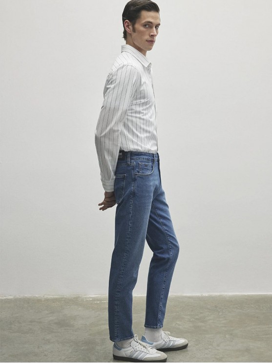 Чоловічі джинси Mavi синього кольору зі середньою посадкою та вузькими штанинами (tapered)