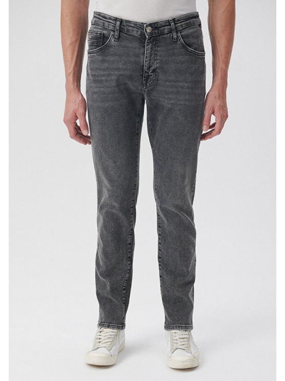 Мужские джинсы Mavi, средняя посадка, вузкие внизу, серые.