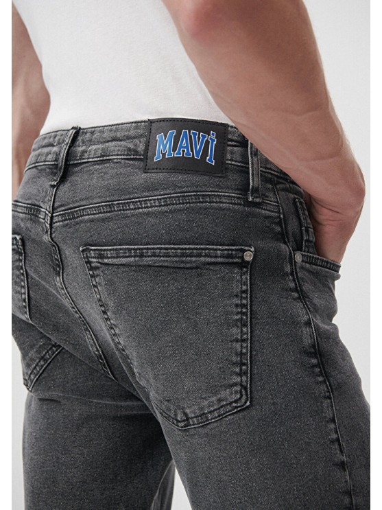 Чоловічі джинси Mavi сірого кольору з середньою посадкою і вузьким фасоном