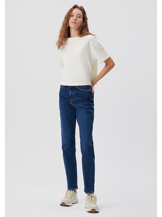 Discover Mavi's High-Waisted Mom Jeans in Blue for Women