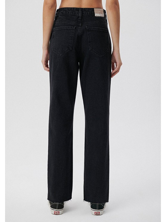 Женские джинсы Mavi чёрного цвета с высокой посадкой и прямым фасоном