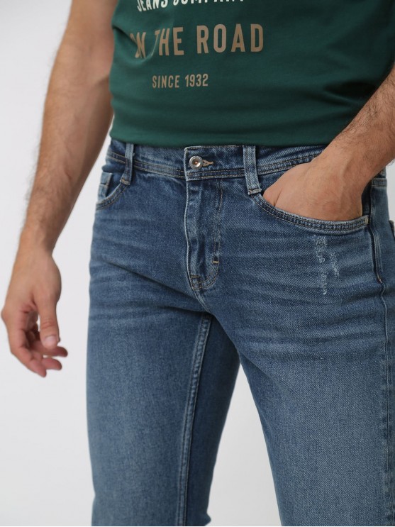 Mustang Men's Jeans: Slim Fit, Mid-Rise, Blue