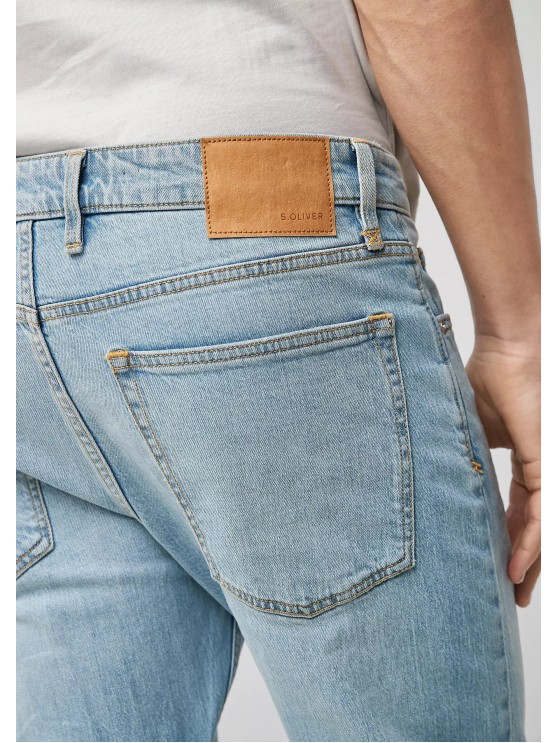 Чоловічі джинси s.Oliver блакитного кольору з вузьким низом (tapered)