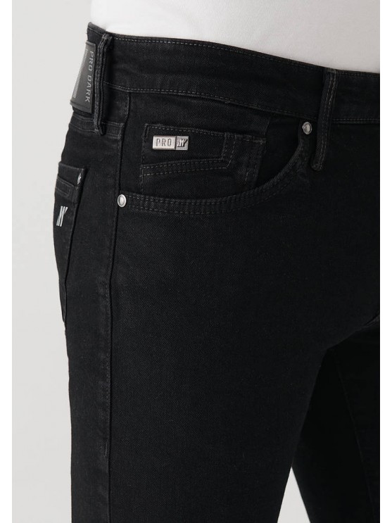 Мужские джинсы Mavi скіні, черного цвета средней посадки