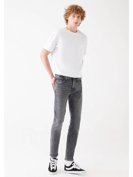 Чоловічі джинси Mavi сірого кольору з середньою посадкою та вузьким низом
