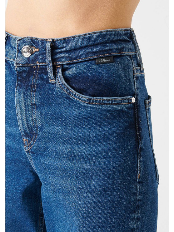 Женские джинсы Mavi с высокой посадкой и фасоном mom, синего цвета.