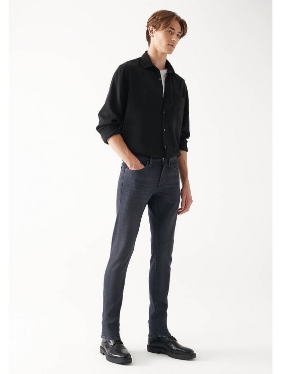 Upgrade Your Style with Mavi's Slim-fit Grey Jeans
