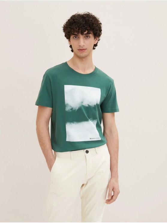 Чоловіча футболка зеленого кольору від бренду Tom Tailor з принтом