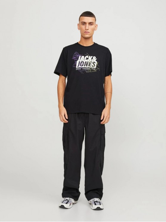 Стильная футболка с принтом от Jack Jones для мужчин в черном цвете