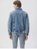 Чоловіча джинсова куртка від Mavi у синьому кольорі для осінньо-весняного сезону