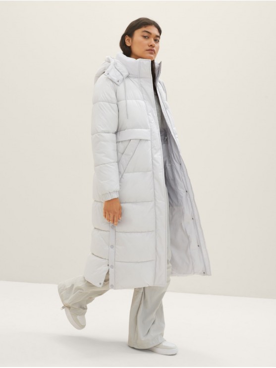 Зимова жіноча куртка білого кольору від Tom Tailor