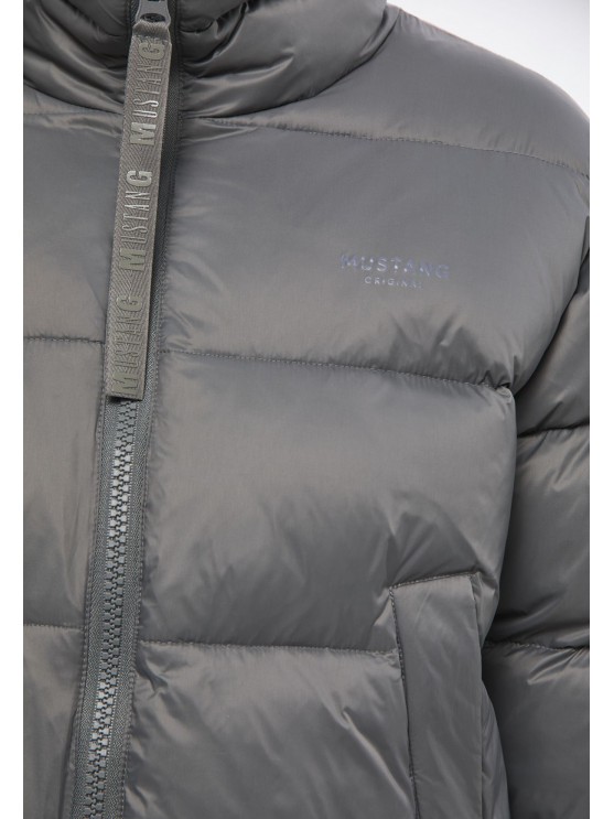 Stay warm in style with Mustang's gray winter jackets for women