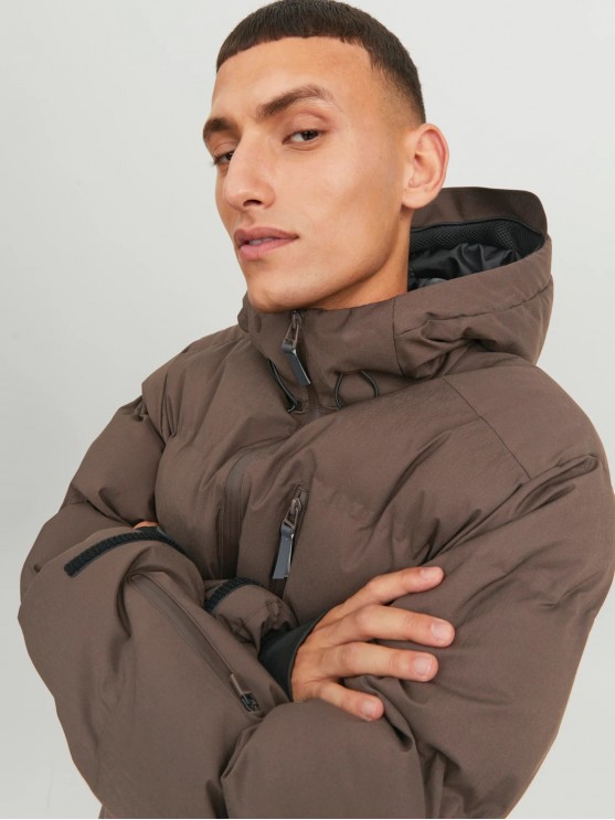 Чоловічі зимові куртки Jack Jones у коричневому кольорі