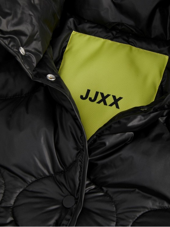 Stay Warm in Style with JJXX's Women's Black Winter Jacket