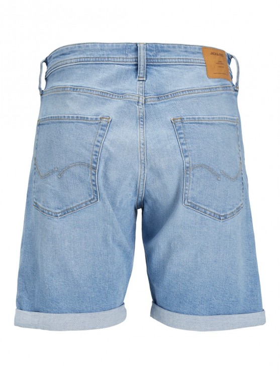 Чоловічі джинсові шорти світло-синього кольору від Jack Jones зі широким кроєм