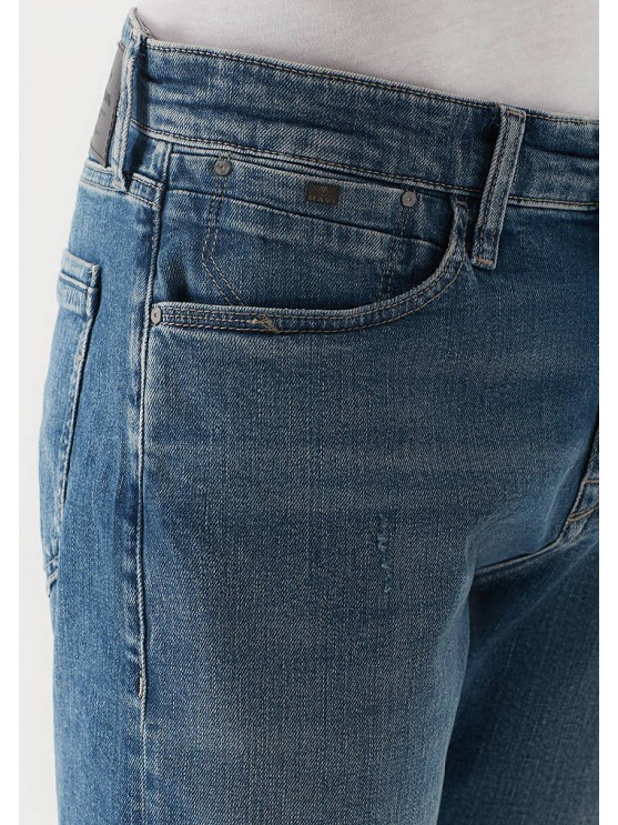 Мужские джинсовые шорты Mavi синего цвета