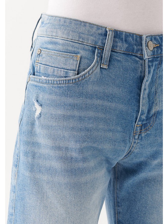 Мужские джинсовые шорты Mavi блакитного цвета