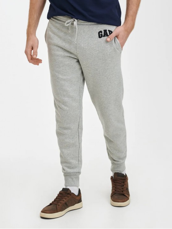 Чоловічі спортивні штани від GAP - сірого кольору